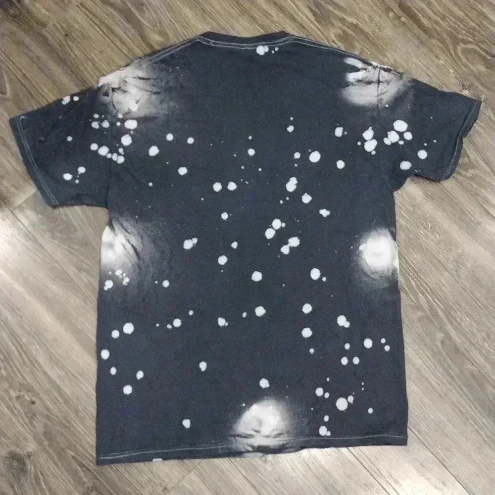 F.R.I.E.N.D.S Articstic Women's Medium T-shirt - Picture 7 of 7